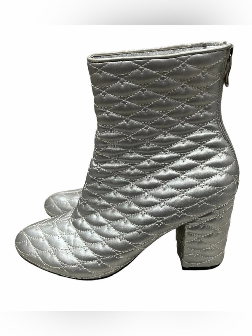 Mackin J‎ Women’s 9 Silver Quilted Platform Calf Boots Swiftie Sparkle GoGo S3